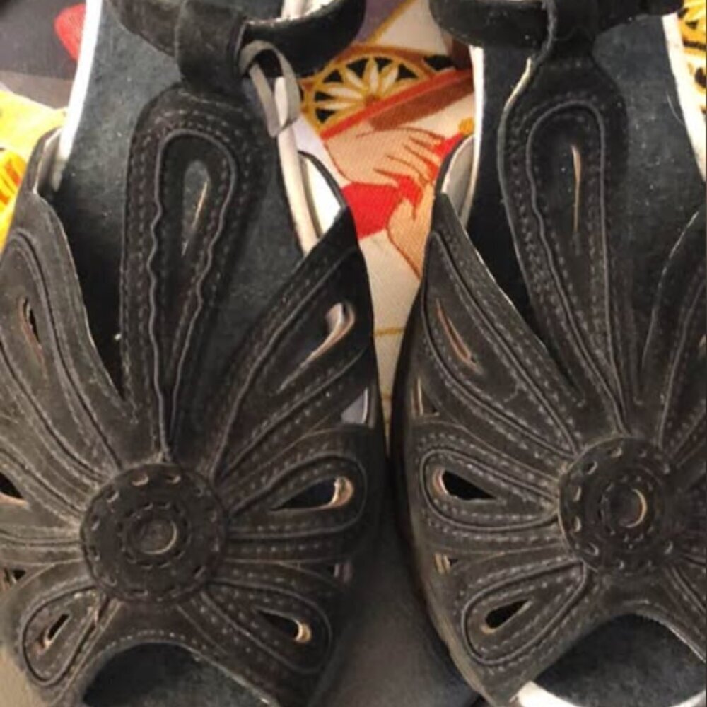 Jambu Sahara Peep Toe Black Suede Leather Wooden Heels Sandals‎ US Size 7.5 M